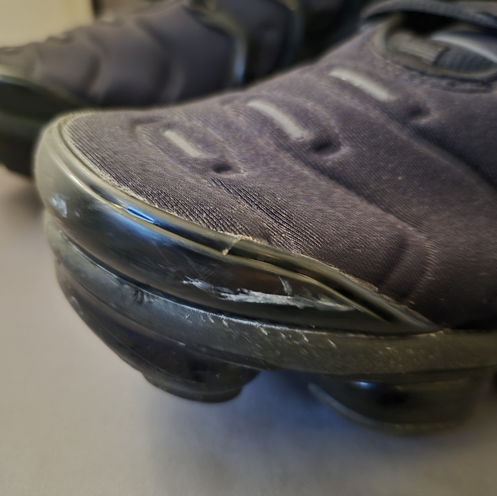 Nike AirMax Size 10.5 - Picture 3 of 6